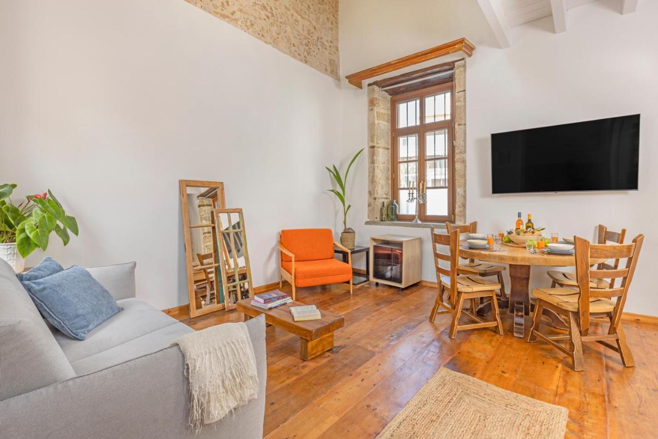 Sala Historical Luxury Apartment